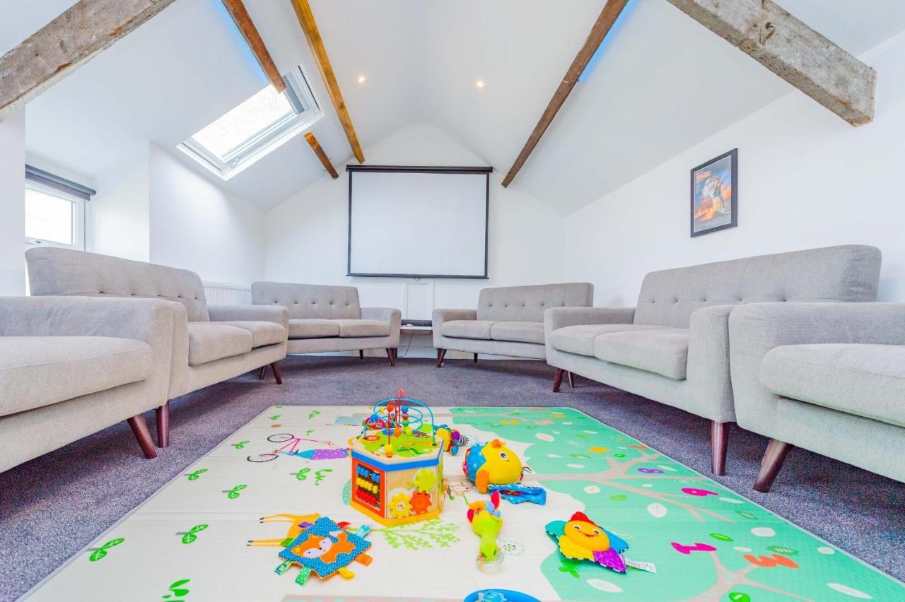 Snowdon House, 8 Bedrooms, Sleep 16, Close To Blackrock Sand Porthmadog Eksteriør billede