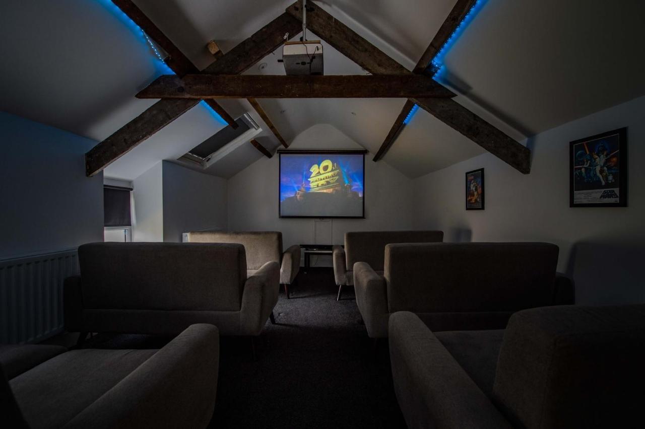 Snowdon House, 8 Bedrooms, Sleep 16, Close To Blackrock Sand Porthmadog Eksteriør billede